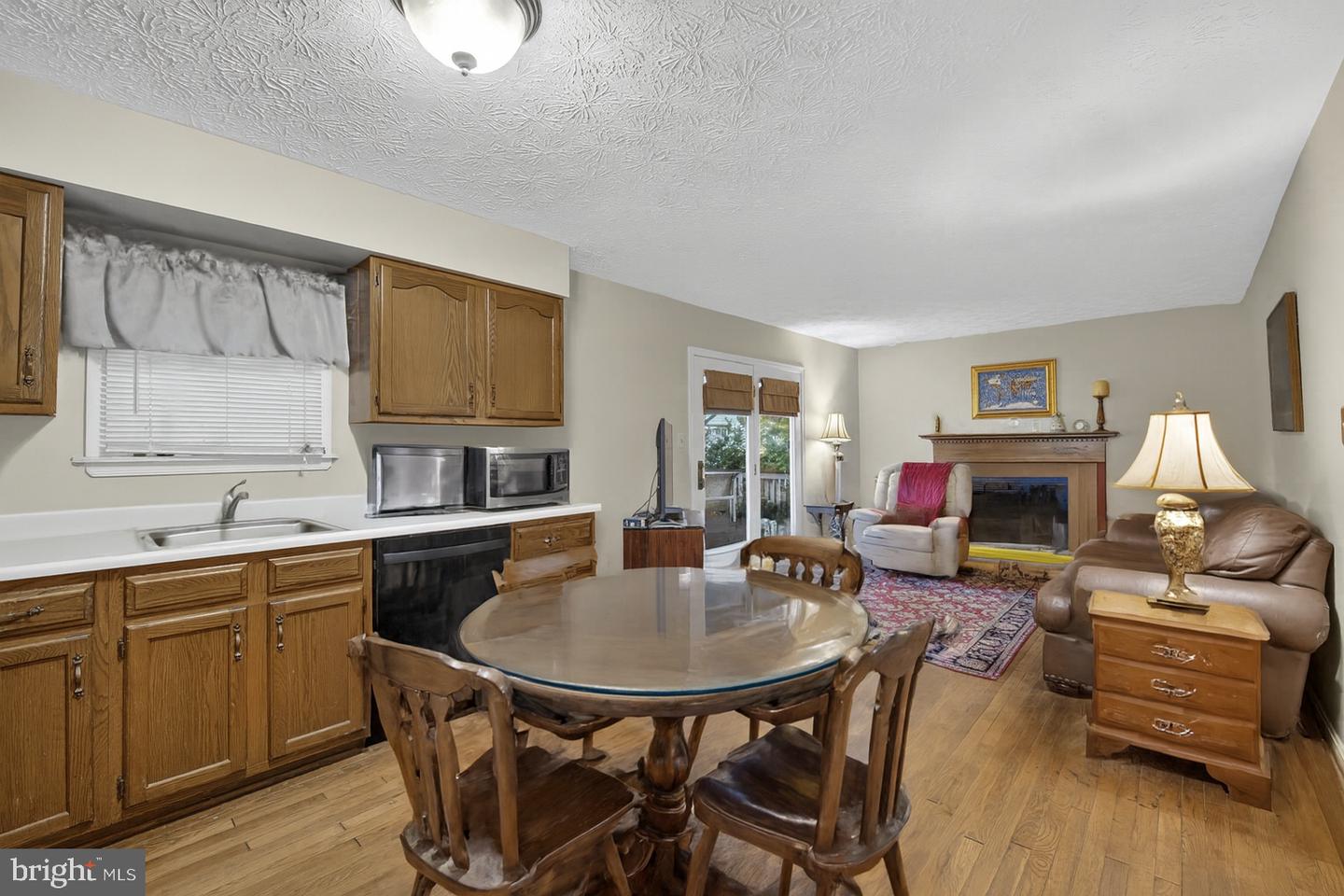 707 Jessie Ct Property Photo 5