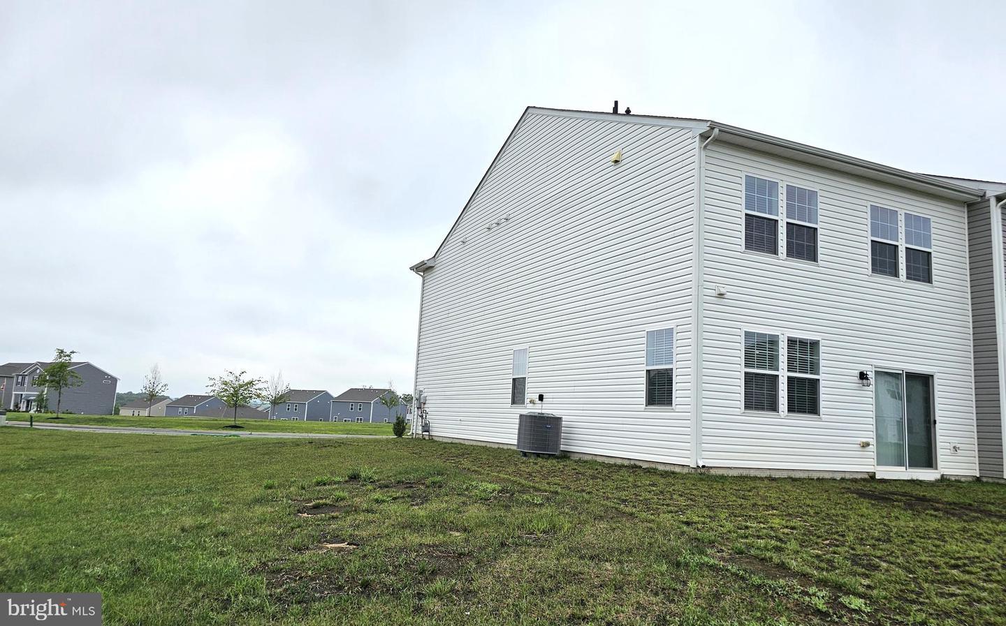 717 Pickerel Pl Property Photo 24