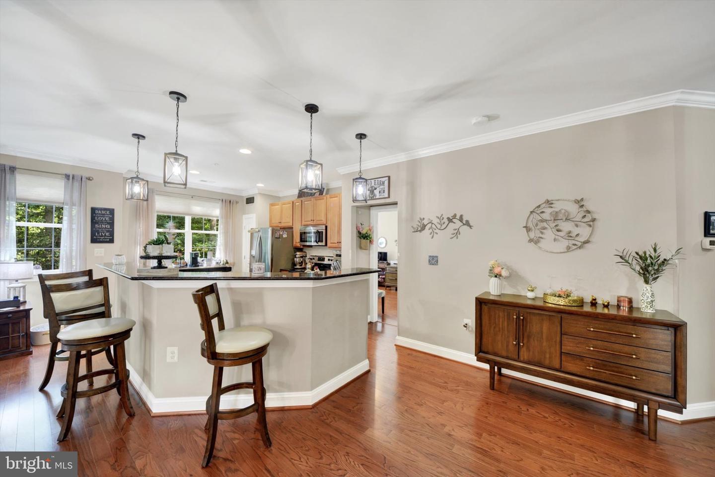 901 Macphail Woods Xing #1i Property Photo 16