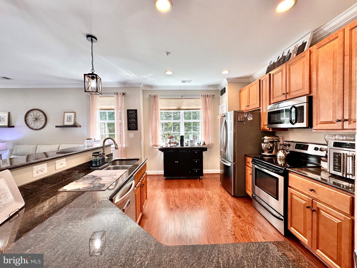 901 Macphail Woods Xing #1i Property Photo 18