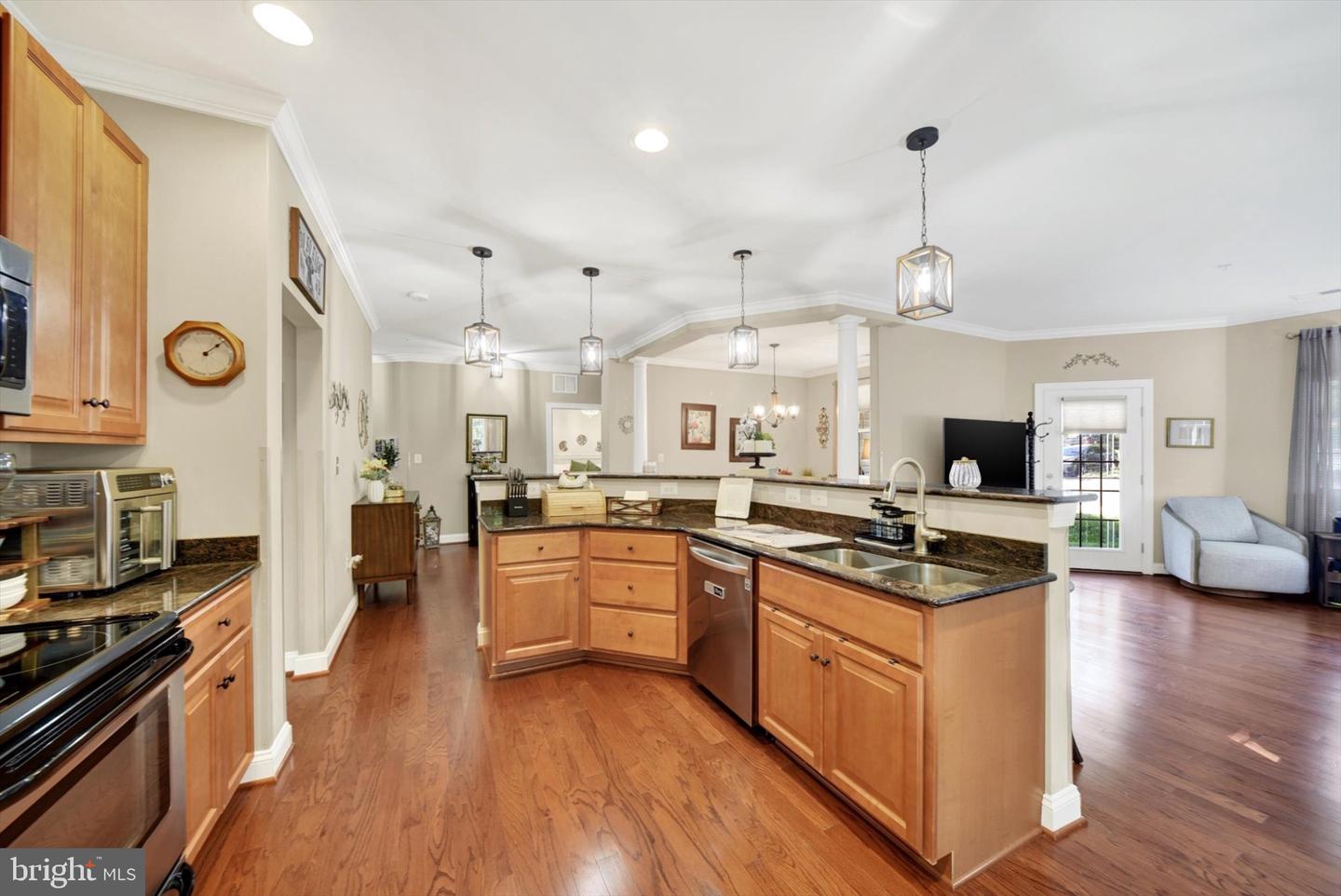 901 Macphail Woods Xing #1i Property Photo 21