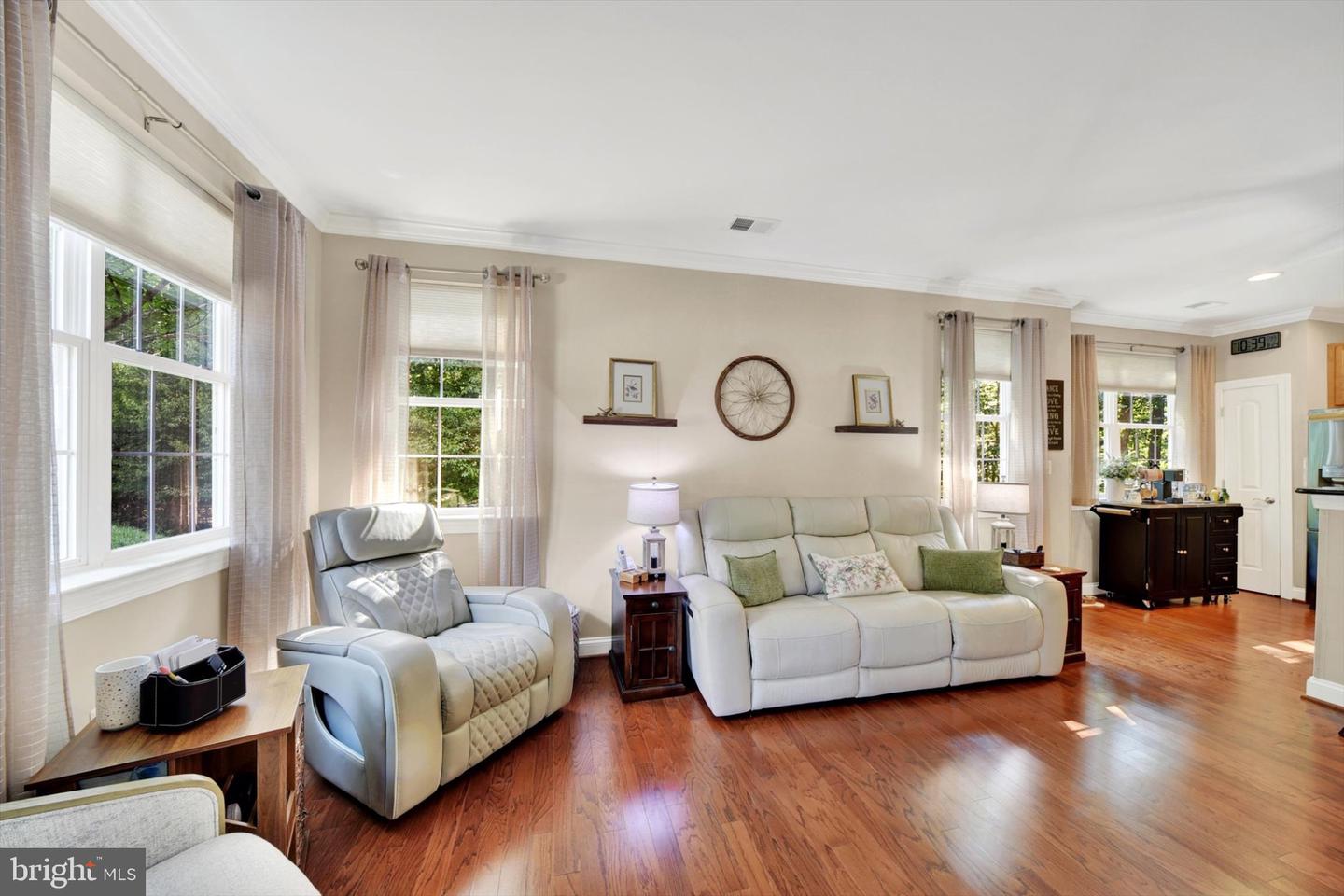 901 Macphail Woods Xing #1i Property Photo 23
