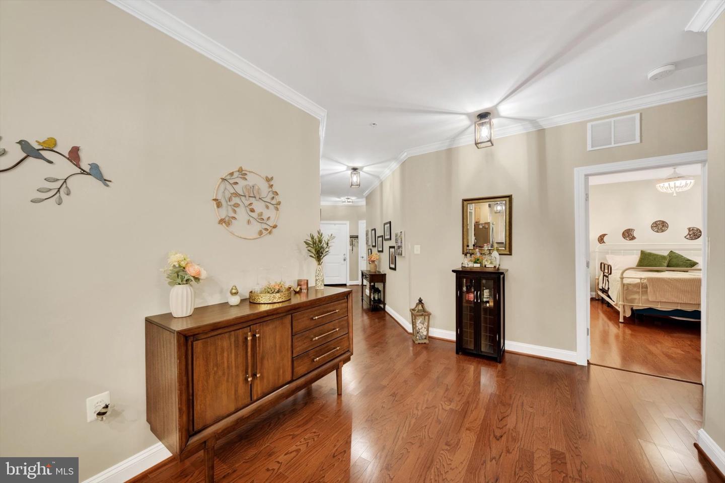 901 Macphail Woods Xing #1i Property Photo 28