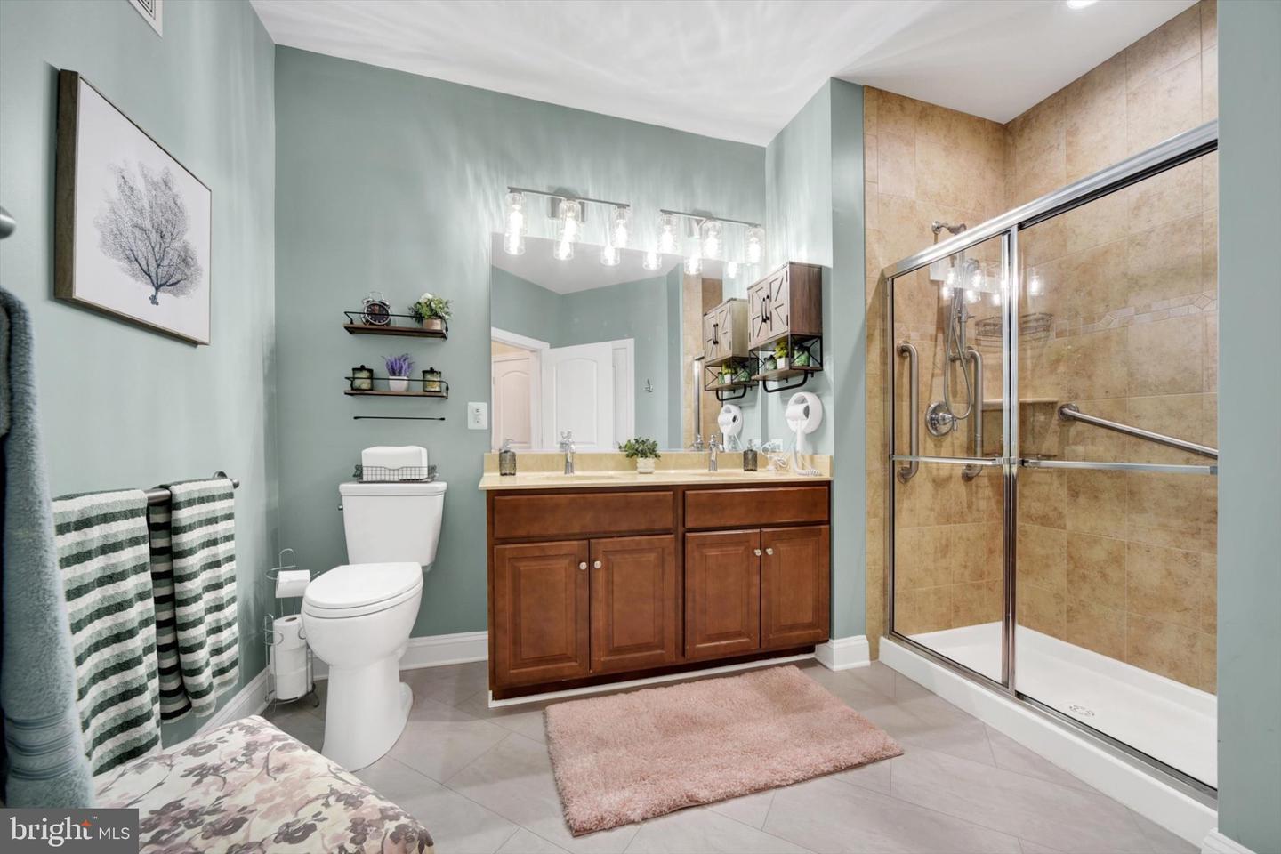 901 Macphail Woods Xing #1i Property Photo 34