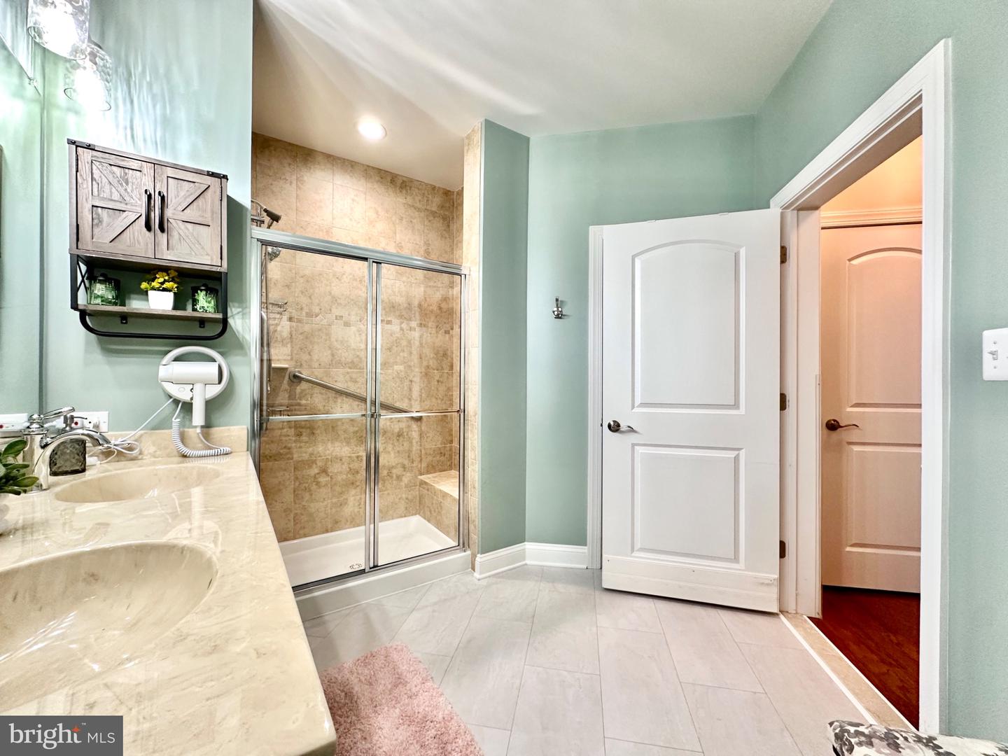 901 Macphail Woods Xing #1i Property Photo 35