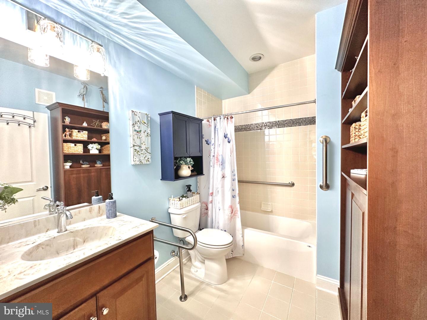 901 Macphail Woods Xing #1i Property Photo 42