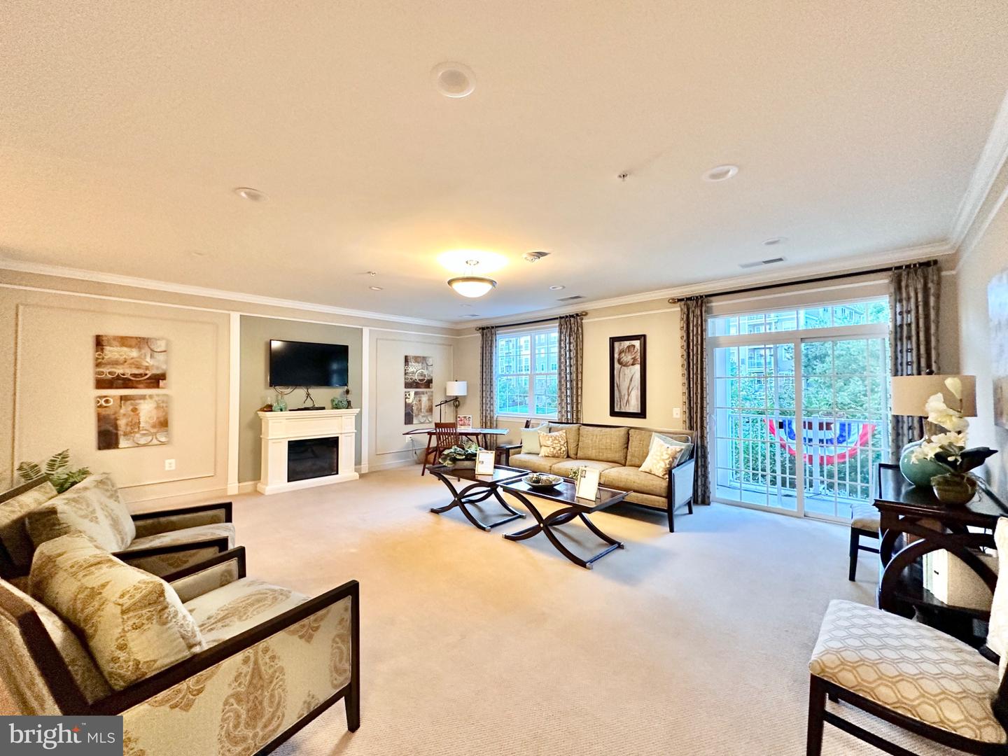 901 Macphail Woods Xing #1i Property Photo 54