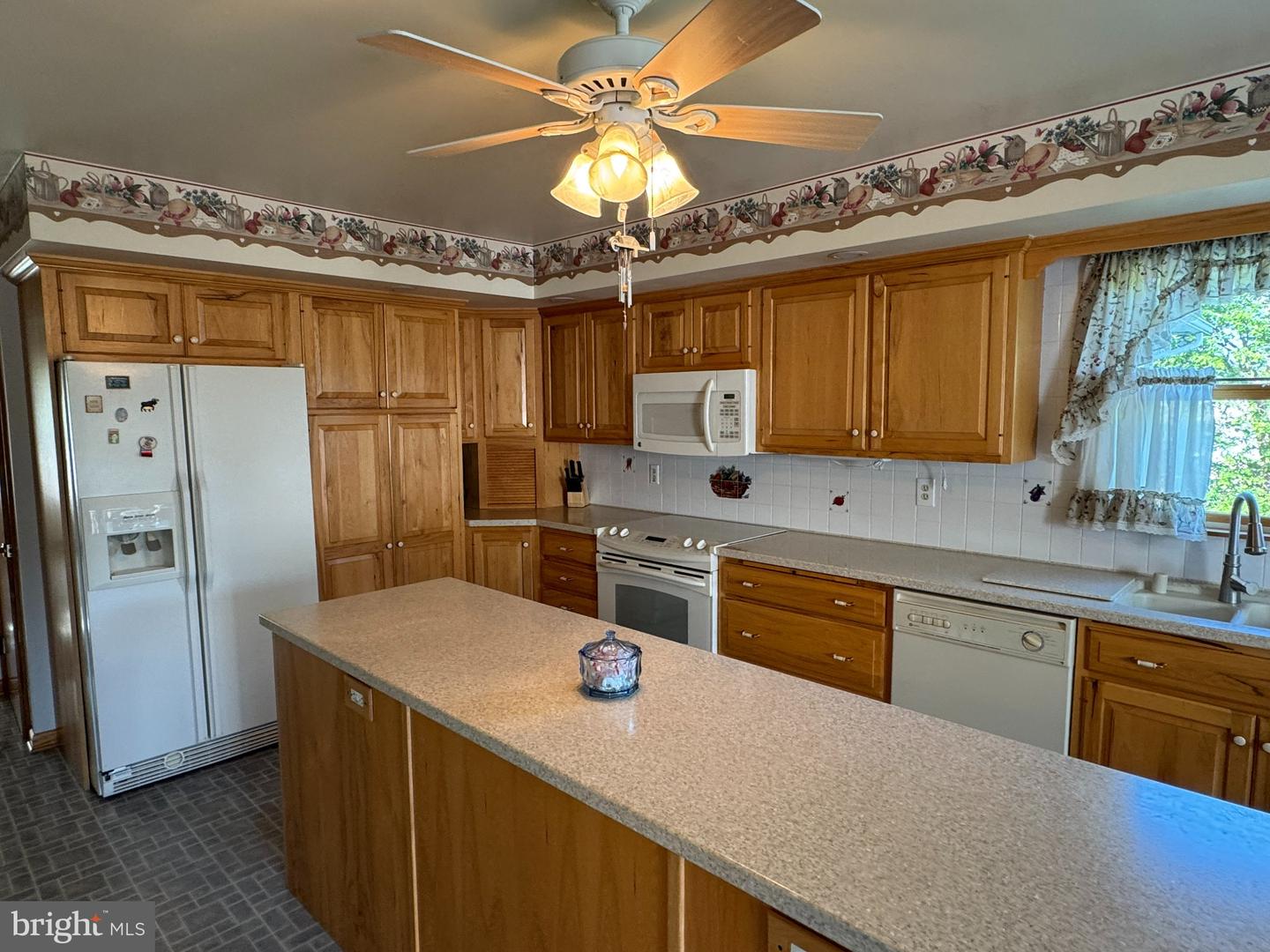 1405 Wildwood Dr Property Photo 18