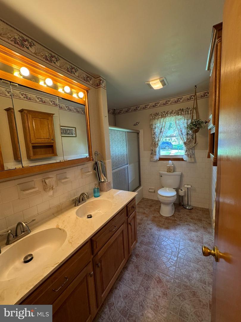 1405 Wildwood Dr Property Photo 42