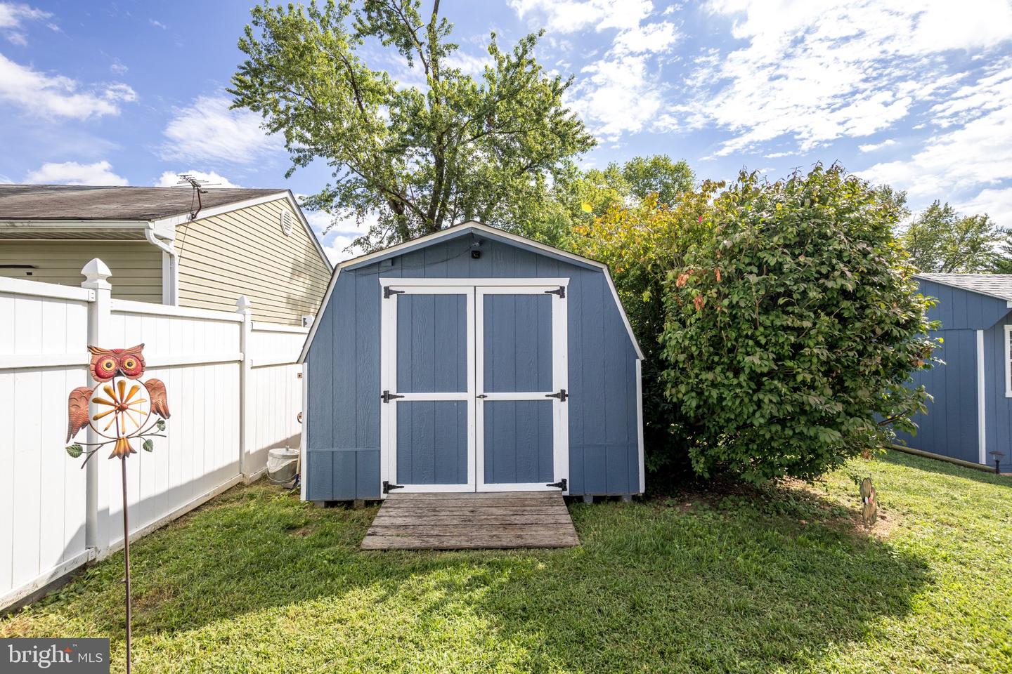 427 Roberts Way Property Photo 11