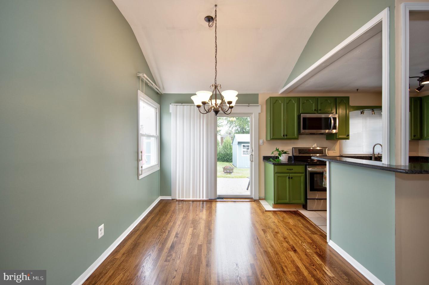 427 Roberts Way Property Photo 14