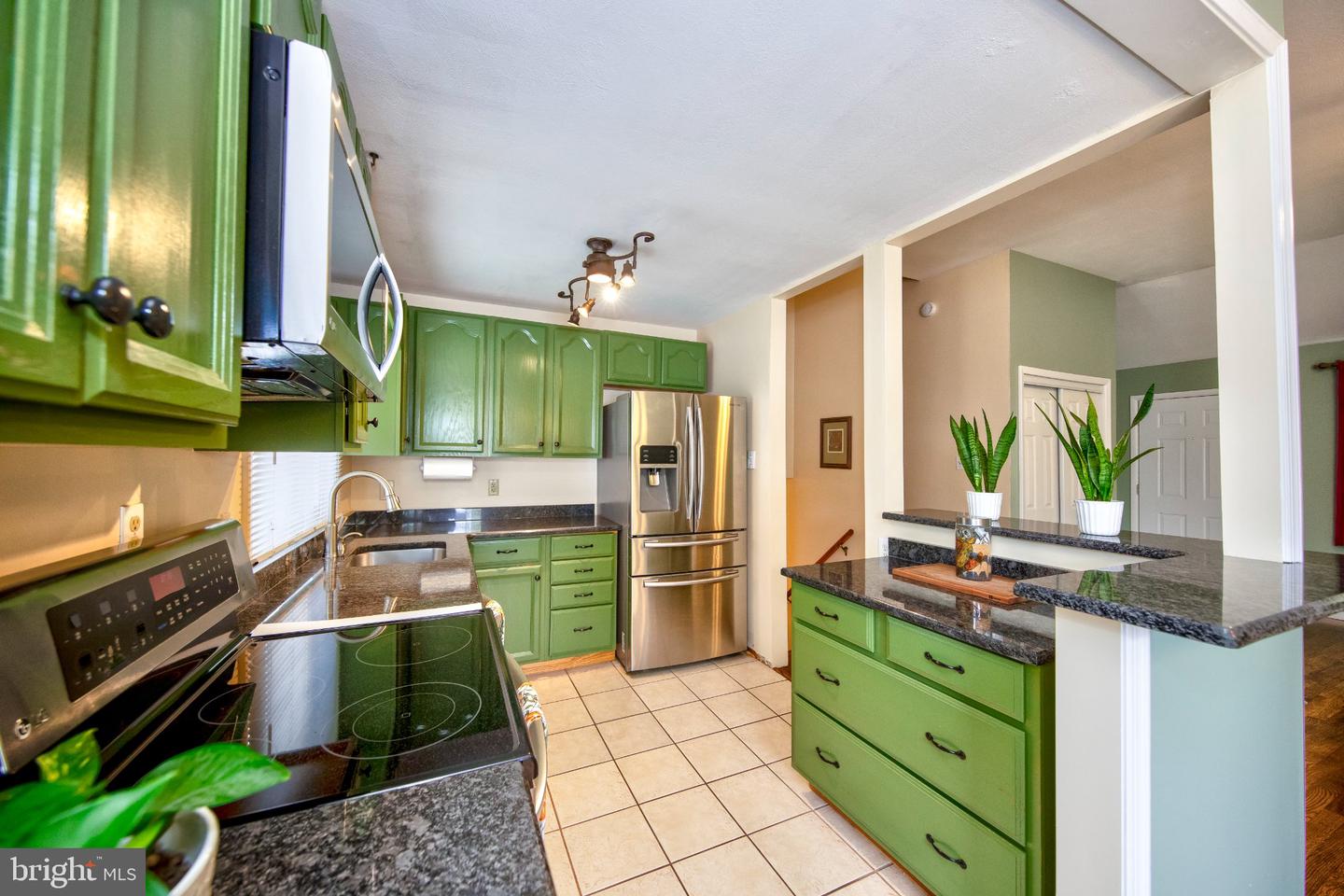 427 Roberts Way Property Photo 16