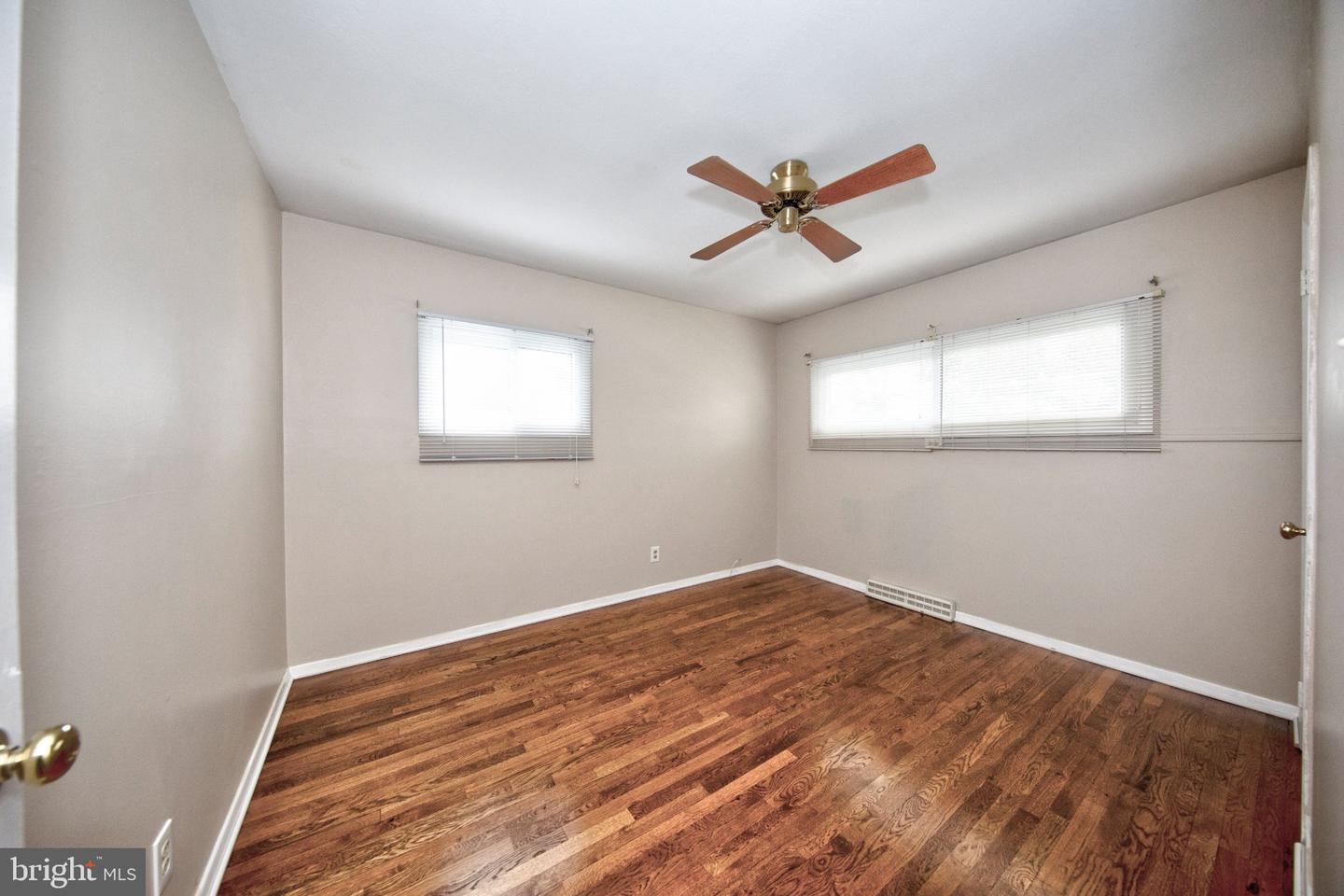 427 Roberts Way Property Photo 26