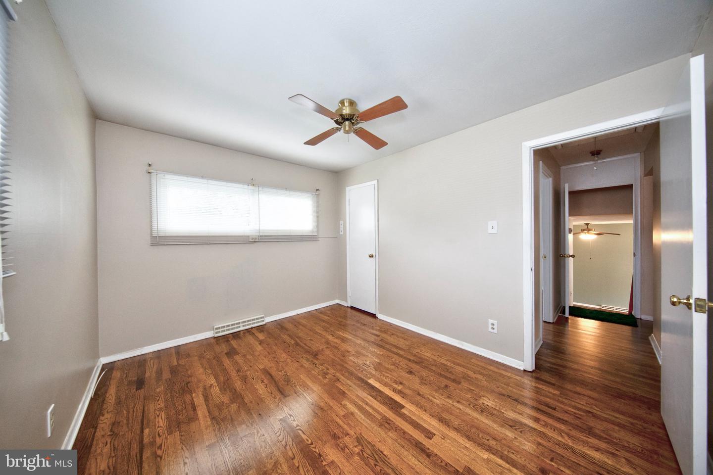 427 Roberts Way Property Photo 27