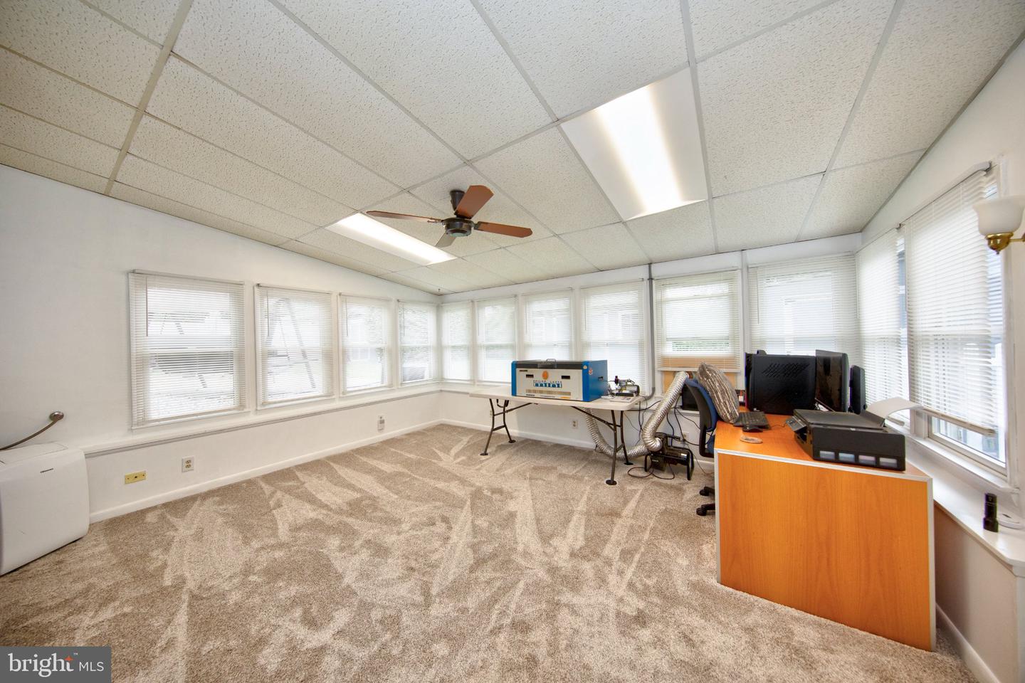 427 Roberts Way Property Photo 34