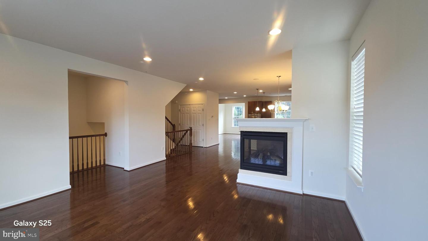 1410 Sherman Ct Property Photo 9
