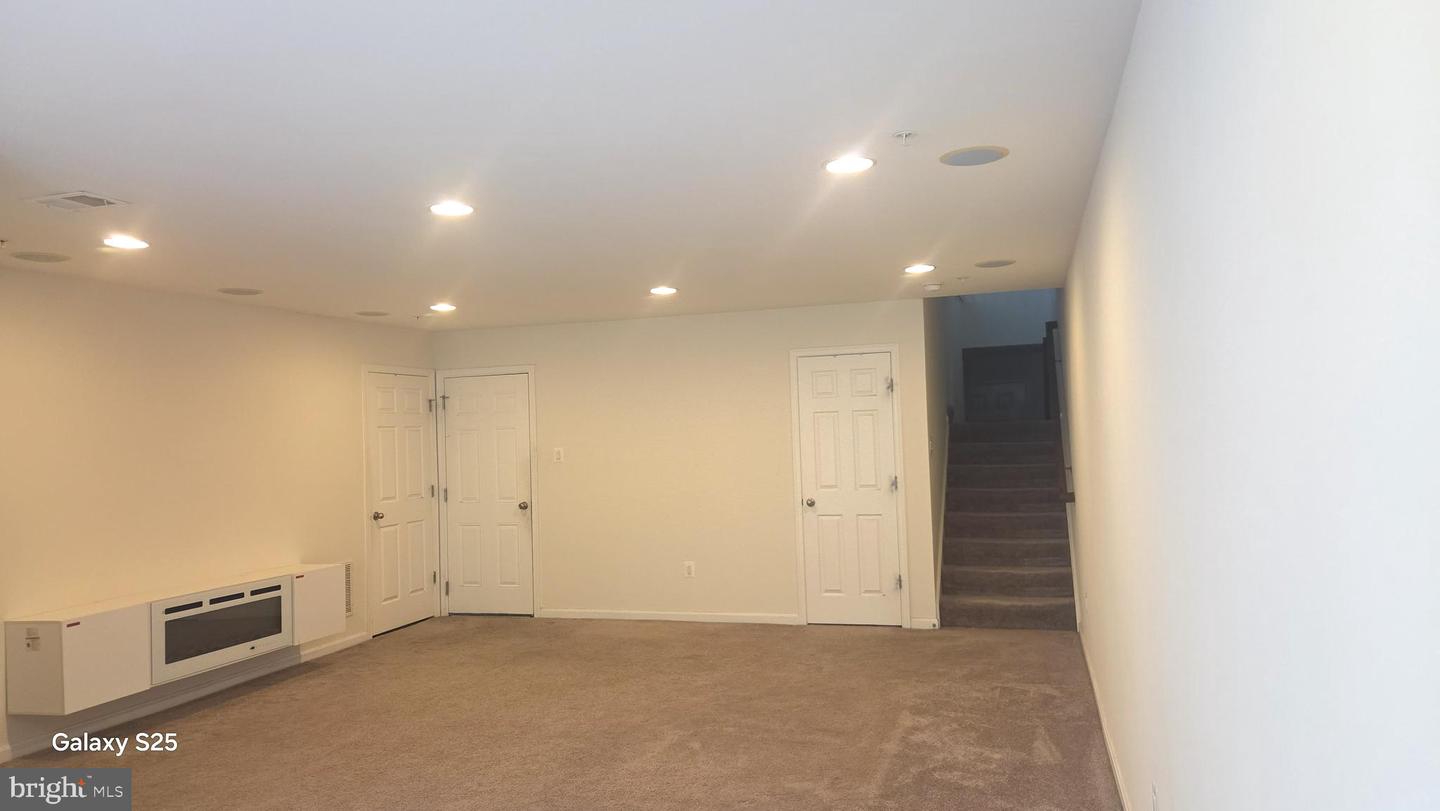 1410 Sherman Ct Property Photo 72