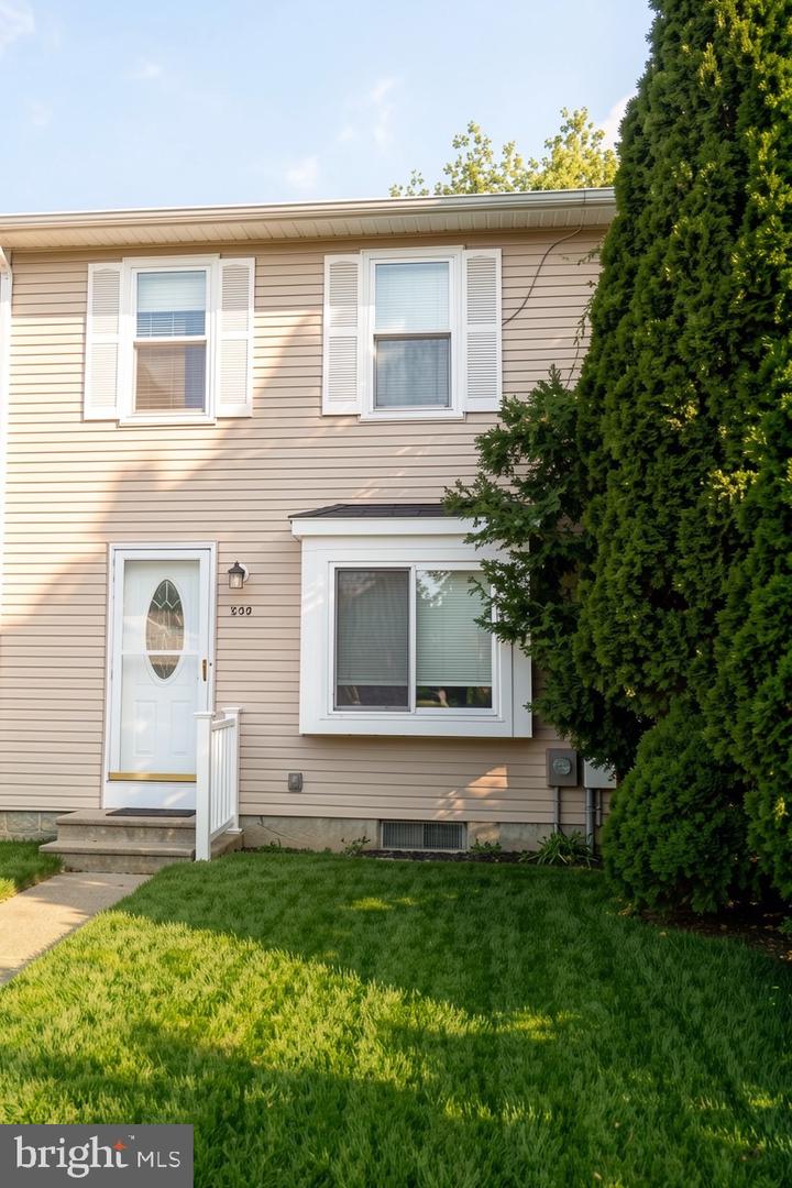 133 Farm Rd Property Photo 1