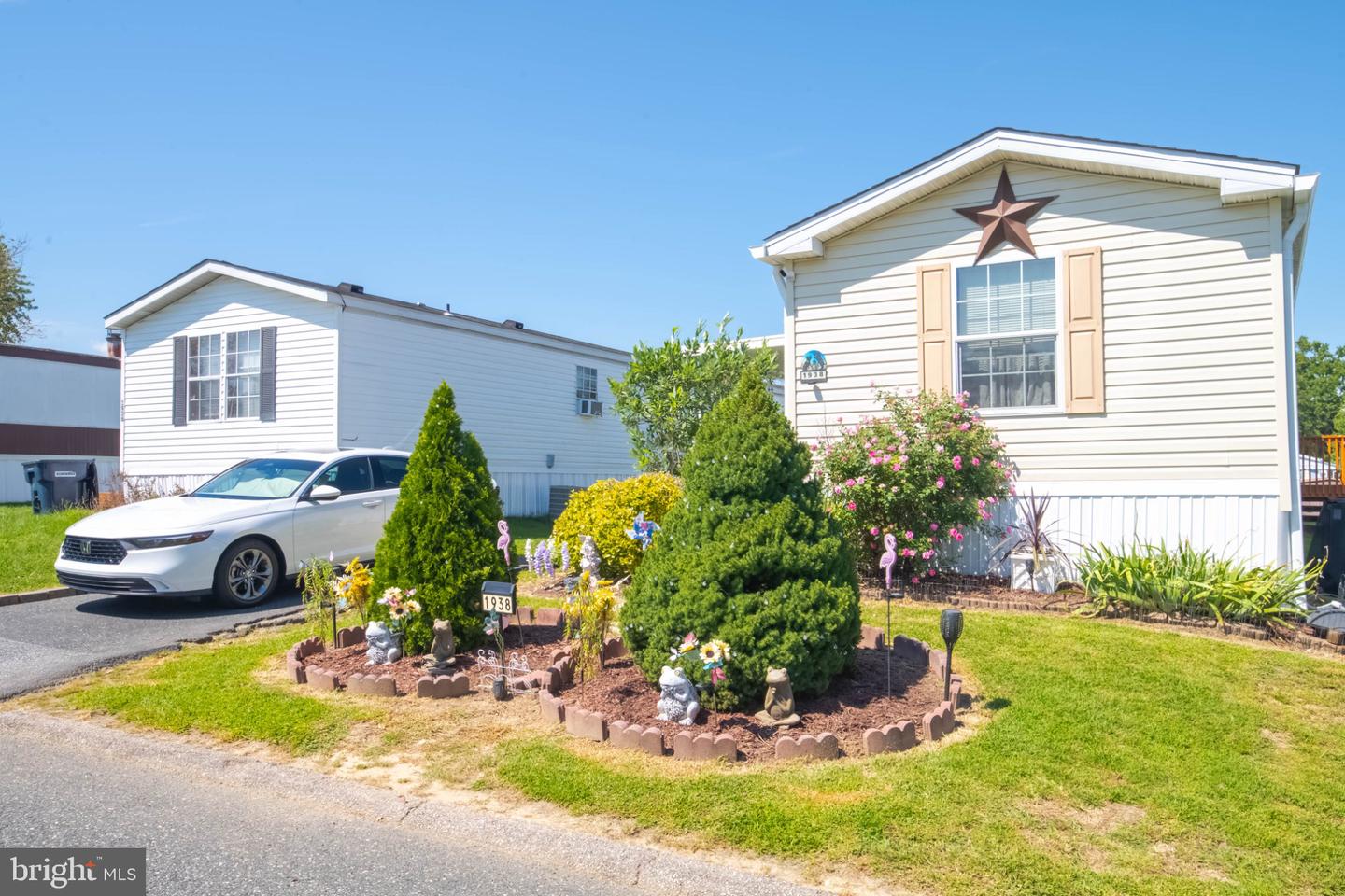 1938 Mark Drive Property Photo 2