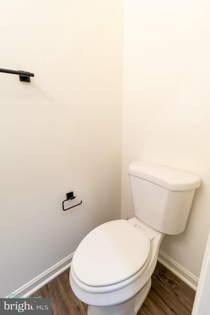 2113 Nuttal Ave Property Photo 29