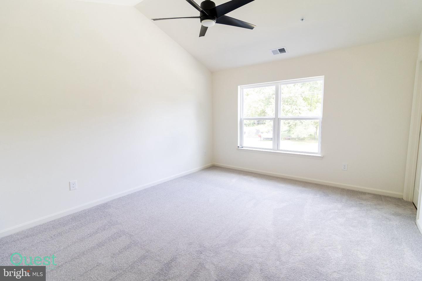 2113 Nuttal Ave Property Photo 32