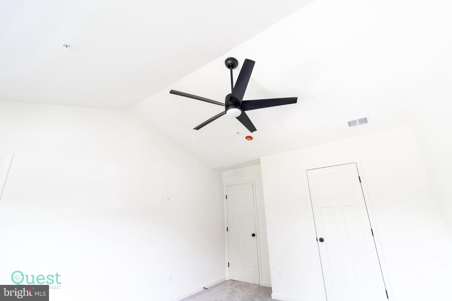2113 Nuttal Ave Property Photo 34