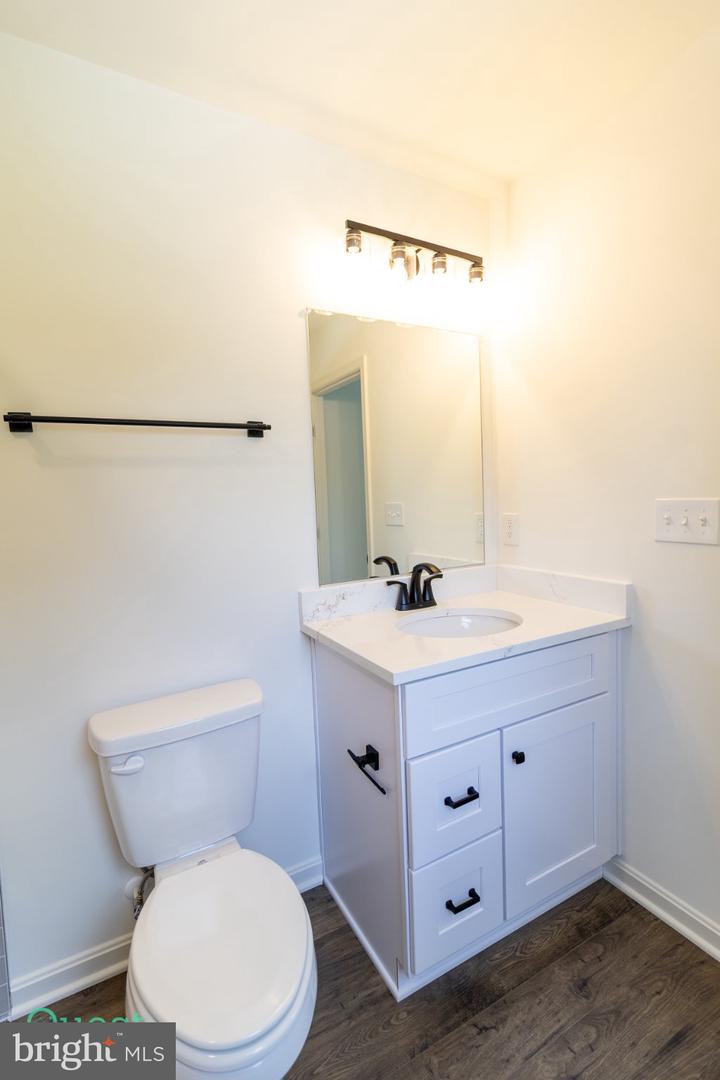 2113 Nuttal Ave Property Photo 39
