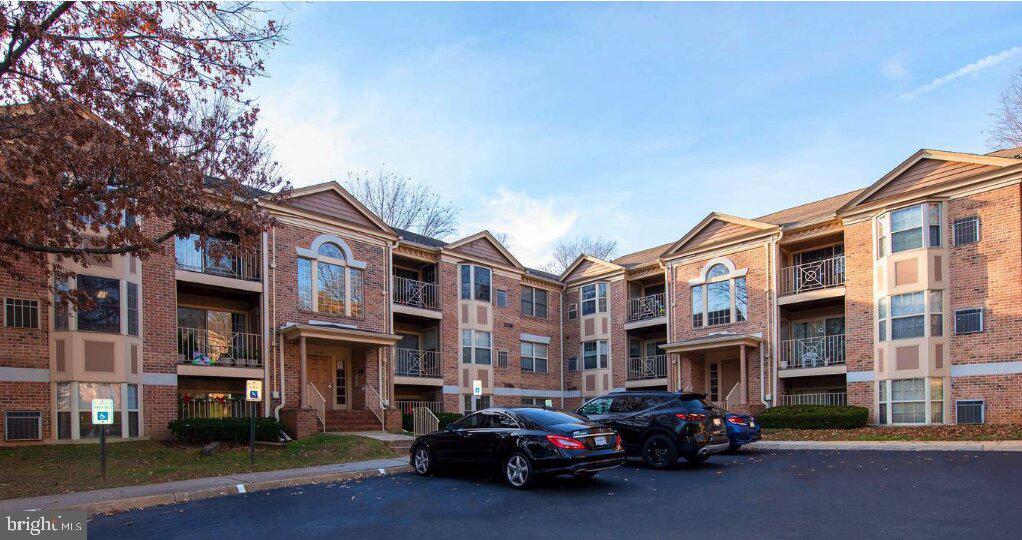 3402 Tulleys Pointe Ct #1c Property Photo 1