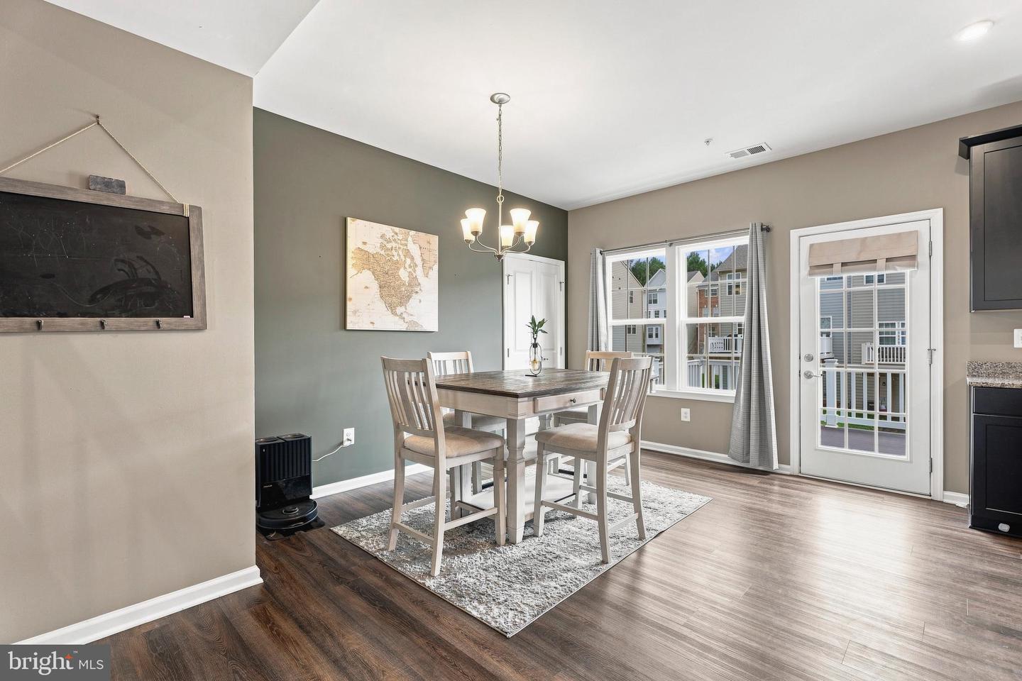 146 Sachem St Property Photo 12