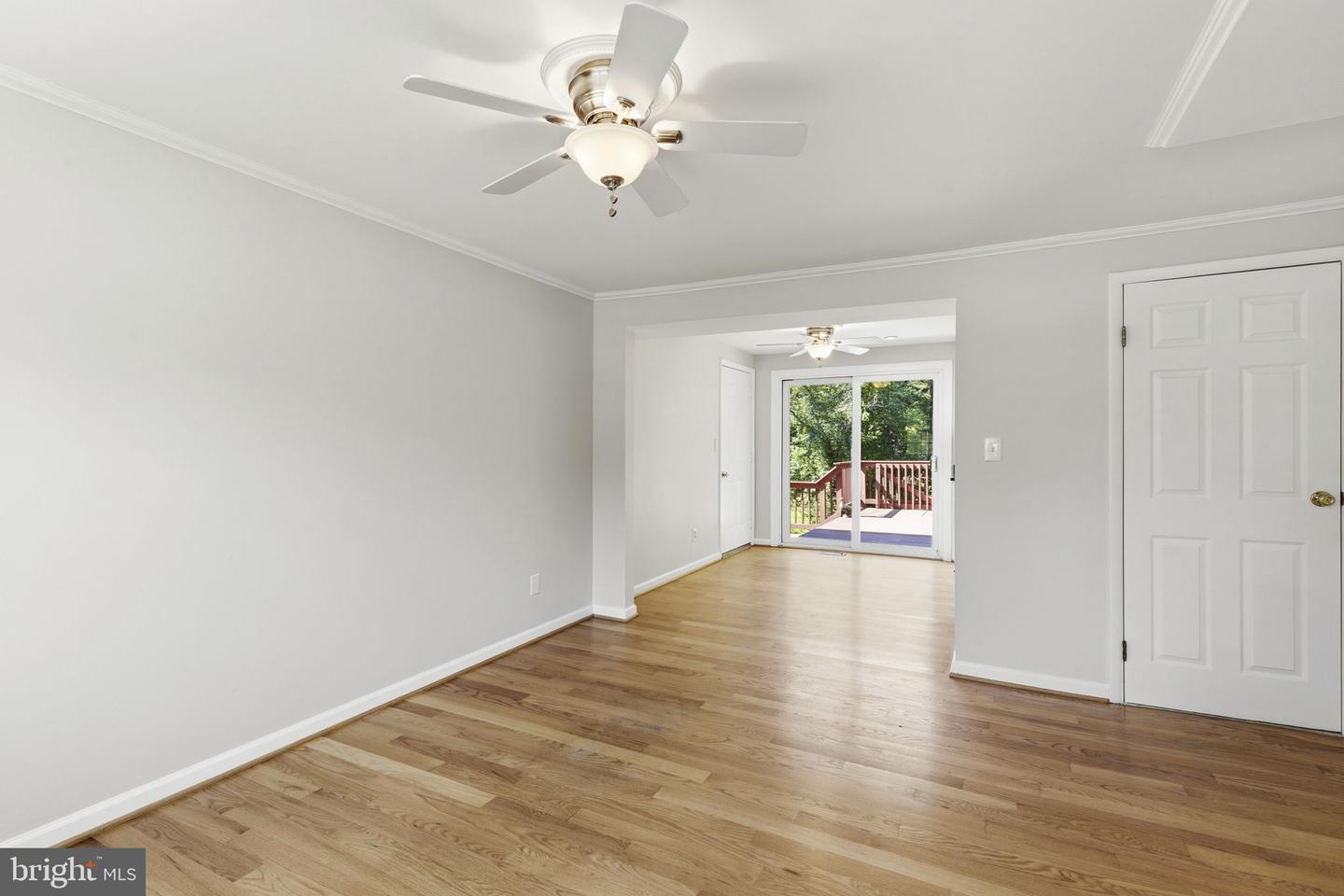 3906 Boxwood Rd Property Photo 6
