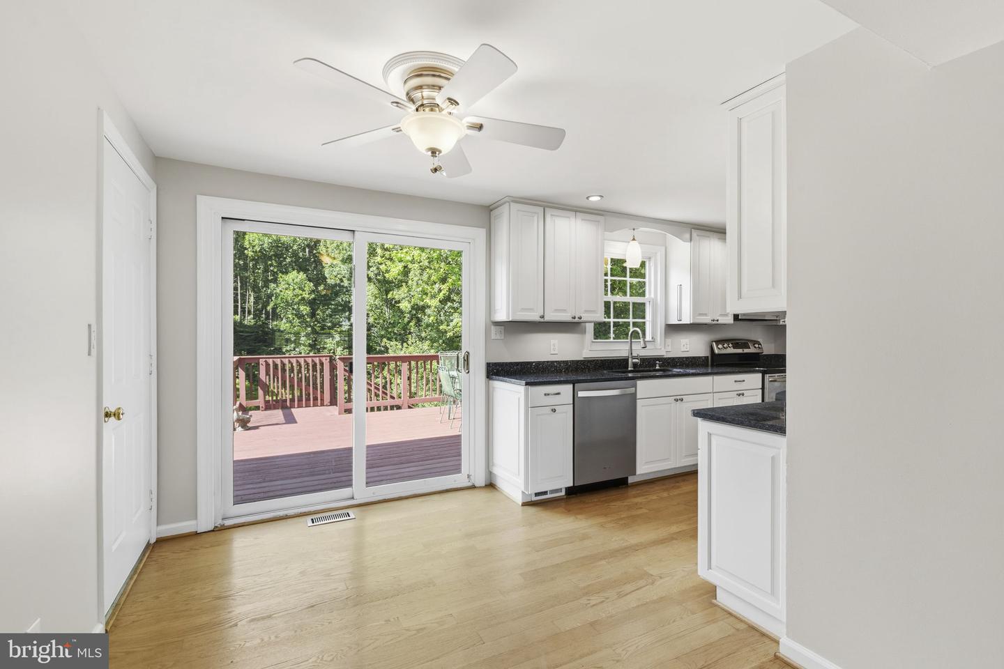 3906 Boxwood Rd Property Photo 12