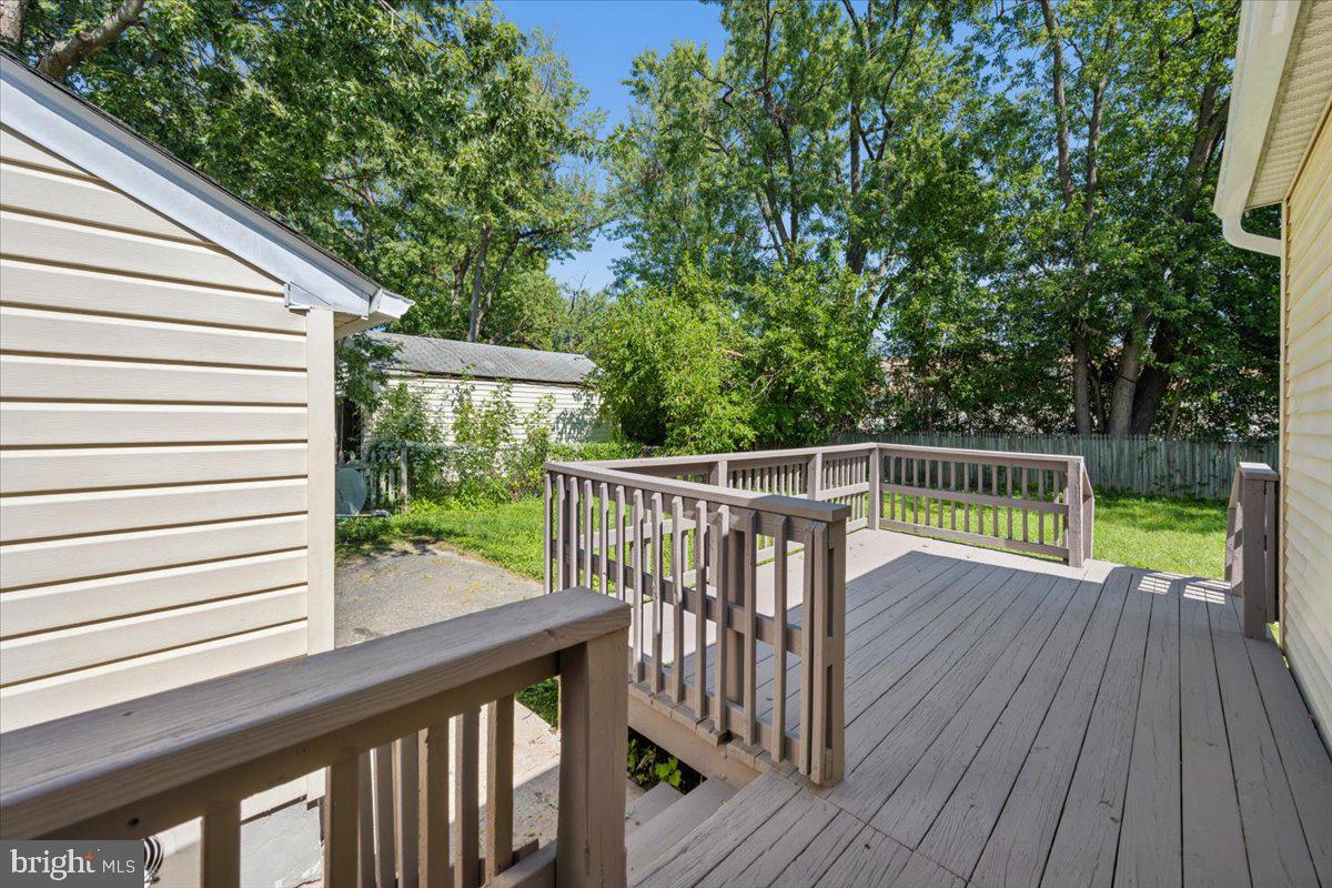 25 Mitchell Ave Property Photo 60