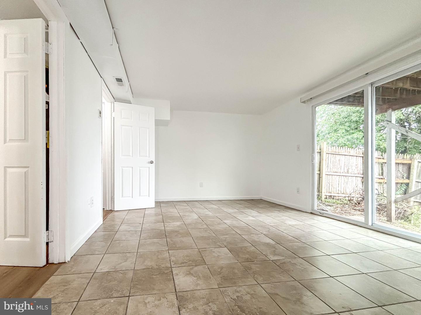 1754 Judy Way Property Photo 24