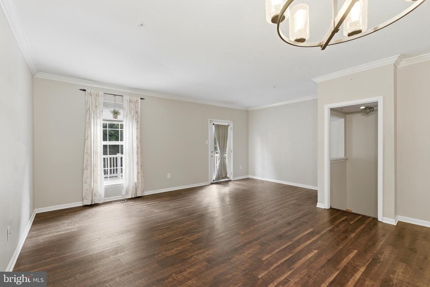 2169 Sewanee Dr Property Photo 5