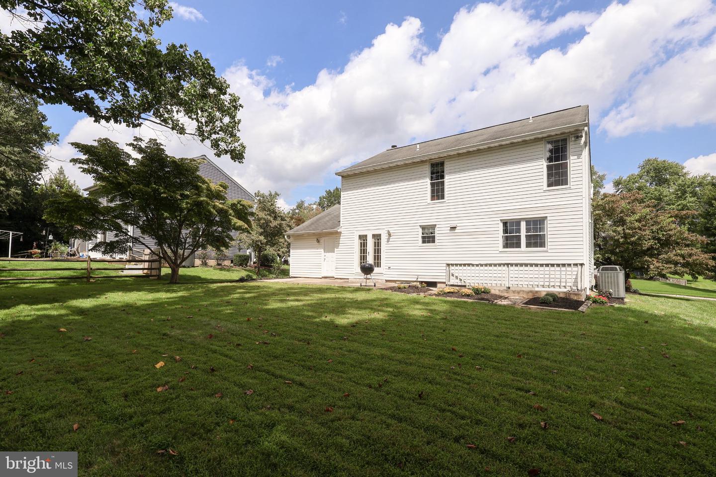 230 Hitching Post Dr Property Photo 3