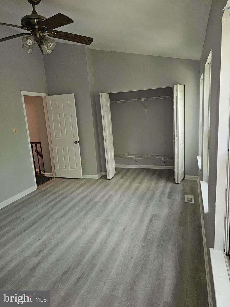 3312 Midland Ct Property Photo 8