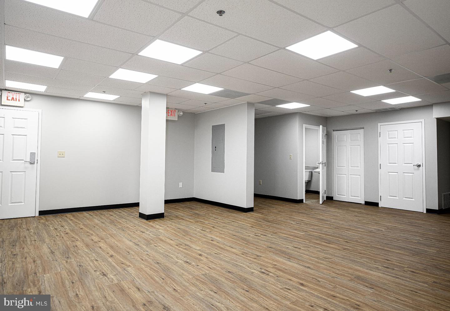 115 N Main St #d Property Photo 8