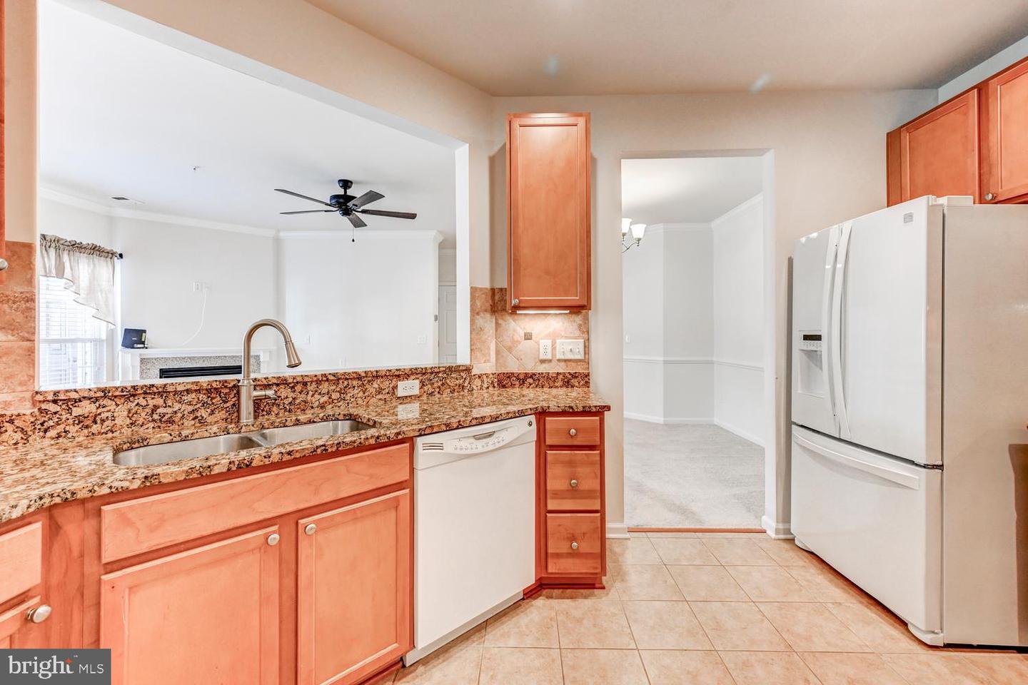 633 Wallingford Rd #204 Property Photo 12