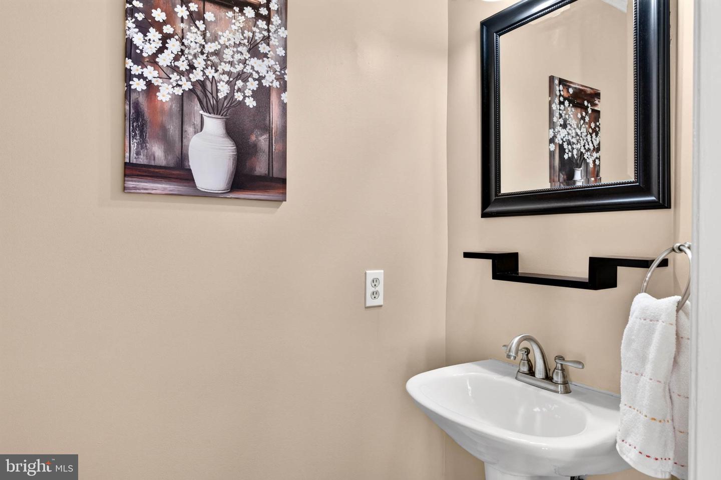 619 Kilmarnock Trl Property Photo 14