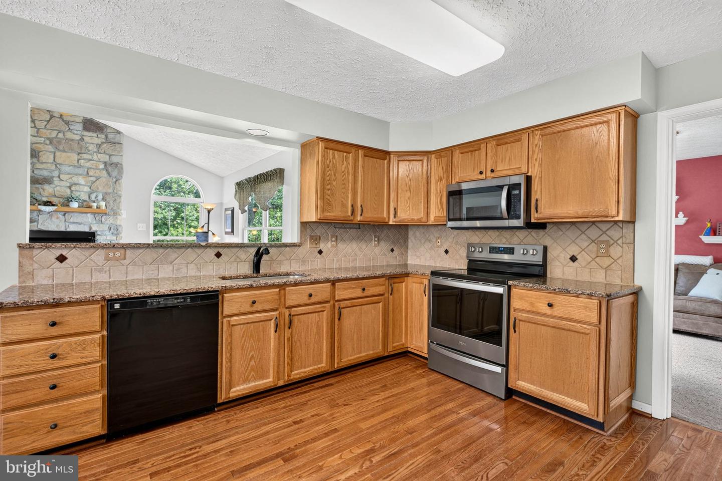 619 Kilmarnock Trl Property Photo 18