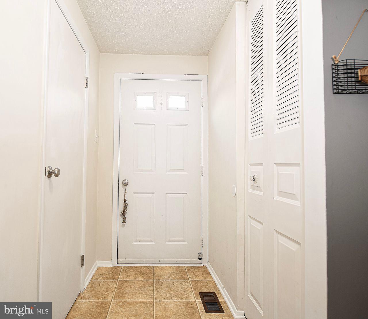 2501 Merrick Ct Property Photo 3