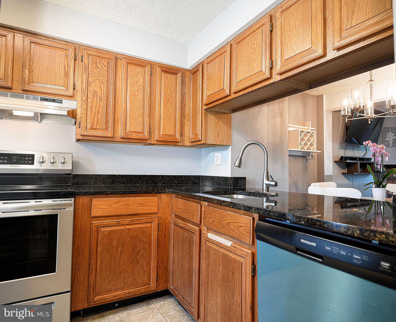 2501 Merrick Ct Property Photo 6