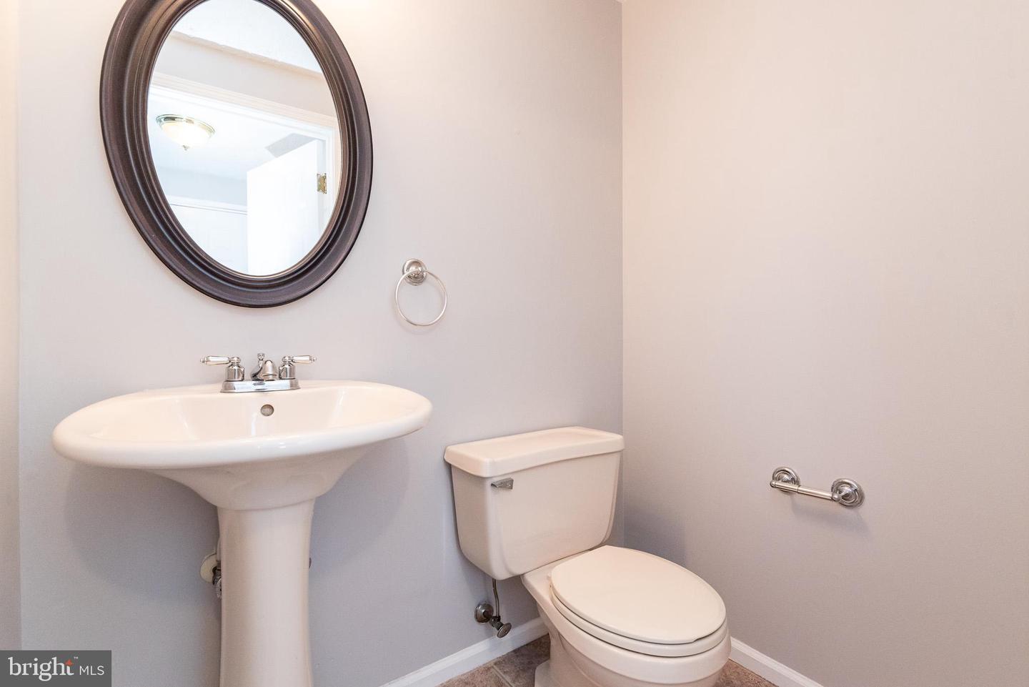 3348 Raccoon Ct Property Photo 5