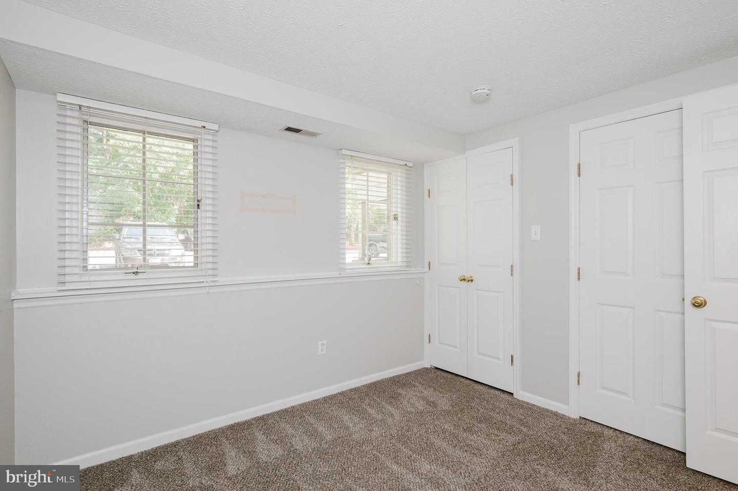 1006-d Markham Ct #15 Property Photo 19