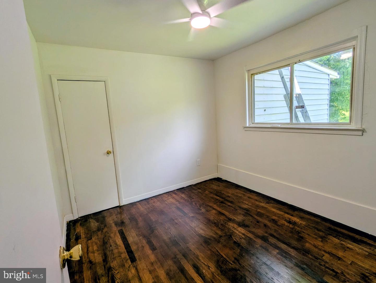 2225 Williams Dr Property Photo 5