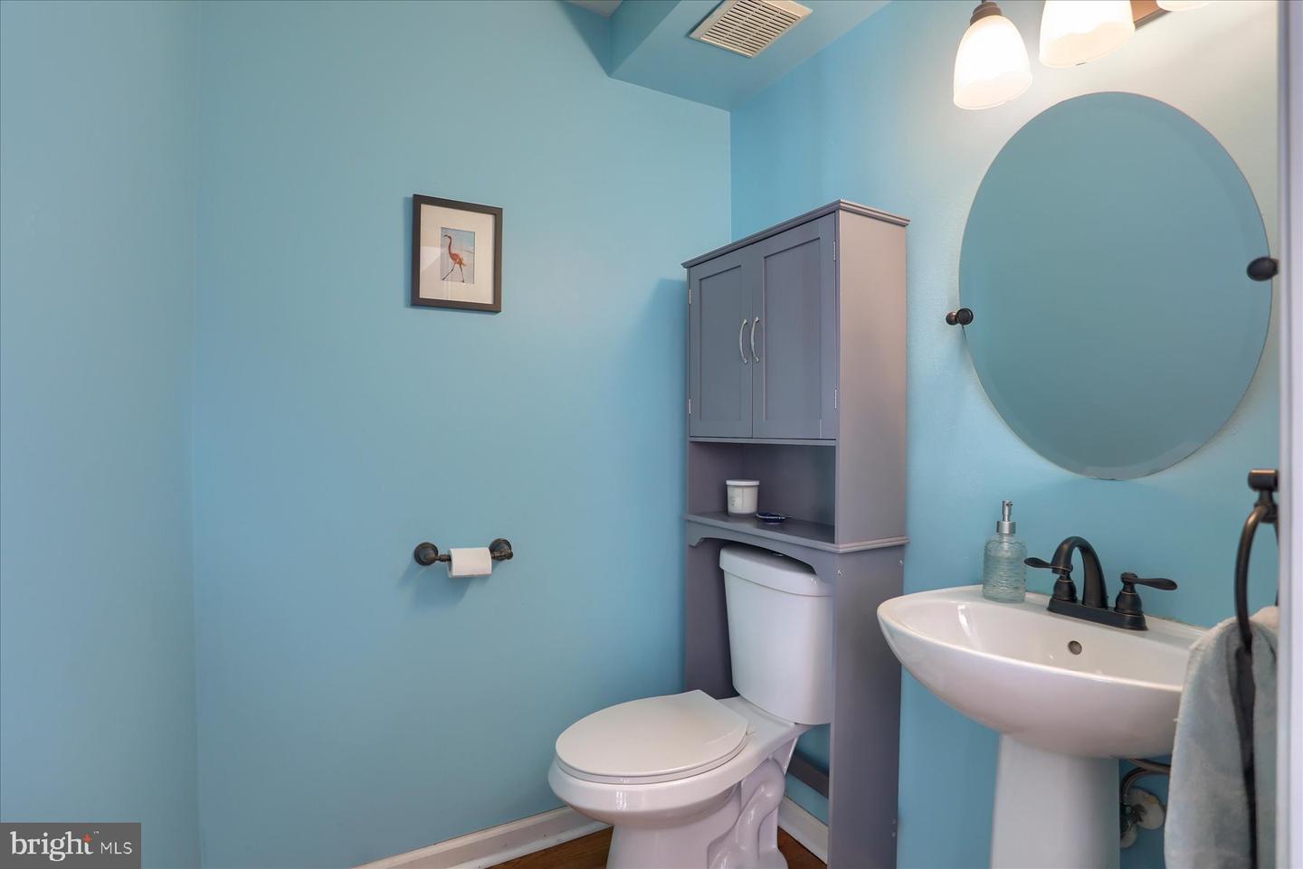 1025 Jeanett Way Property Photo 9