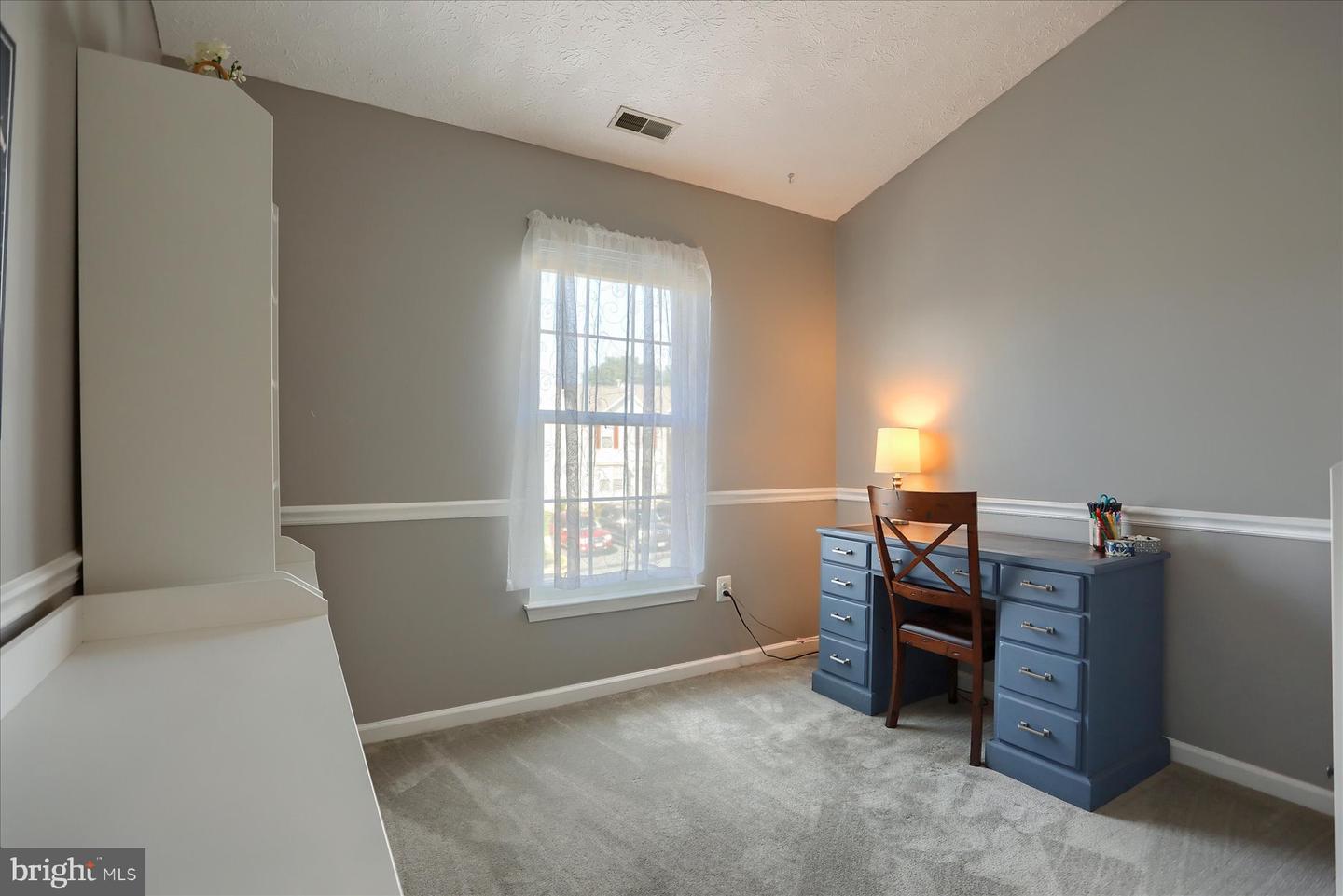 1025 Jeanett Way Property Photo 13