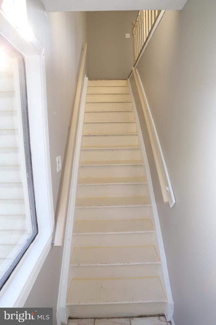 1709 Crimson Tree Way #5d Property Photo 5