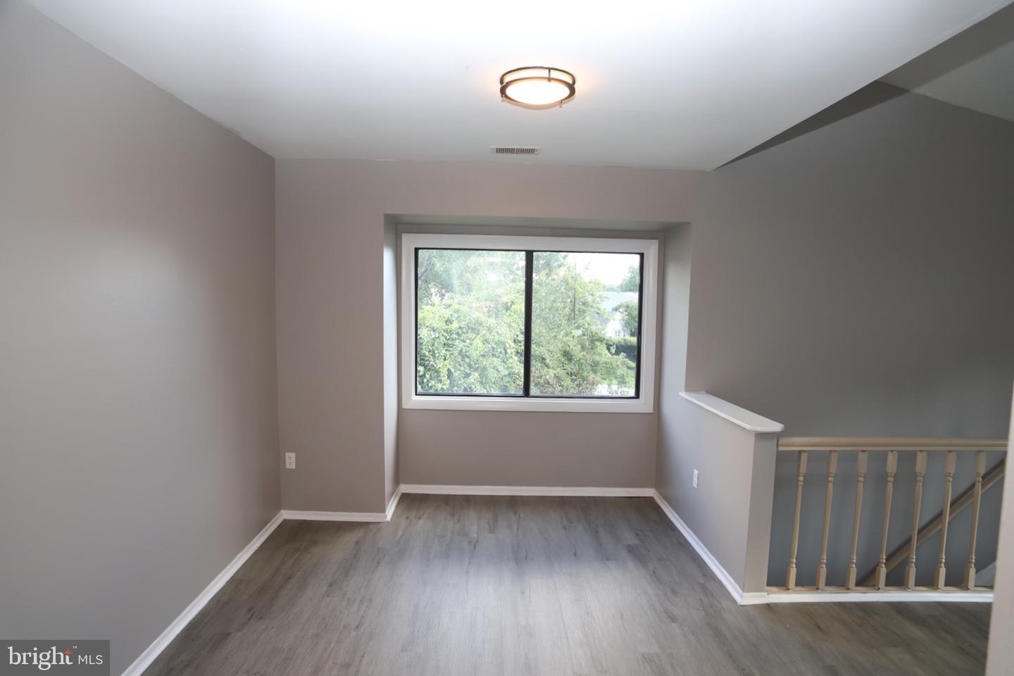 1709 Crimson Tree Way #5d Property Photo 7