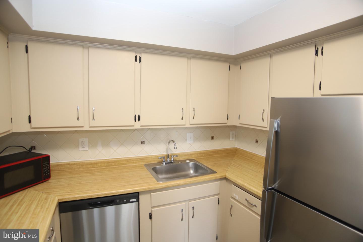1709 Crimson Tree Way #5d Property Photo 12